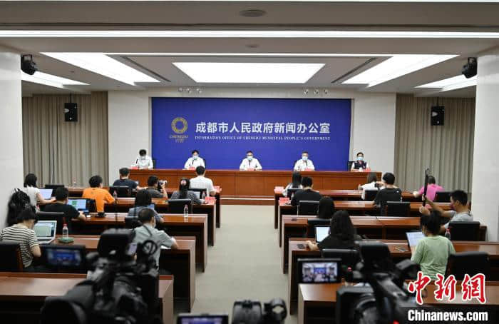 长安汽车获得外观设计专利授权：“显示屏幕面板的成长管理系统的图形用户界面”